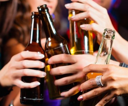 Alcol-cresce-il-consumo-tra-i-giovani-e-nei-weekend-2