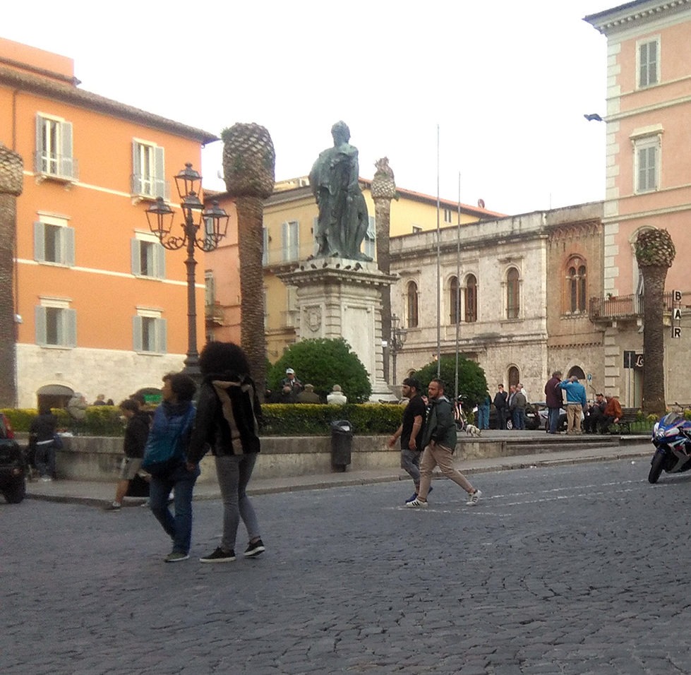 piazza Roma - Ascoli Piceno una città da acquistare ok