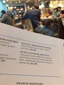 Menu aereoporto Londra con le olive all'ascolana