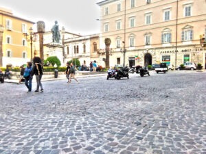 Piazza Roma HD