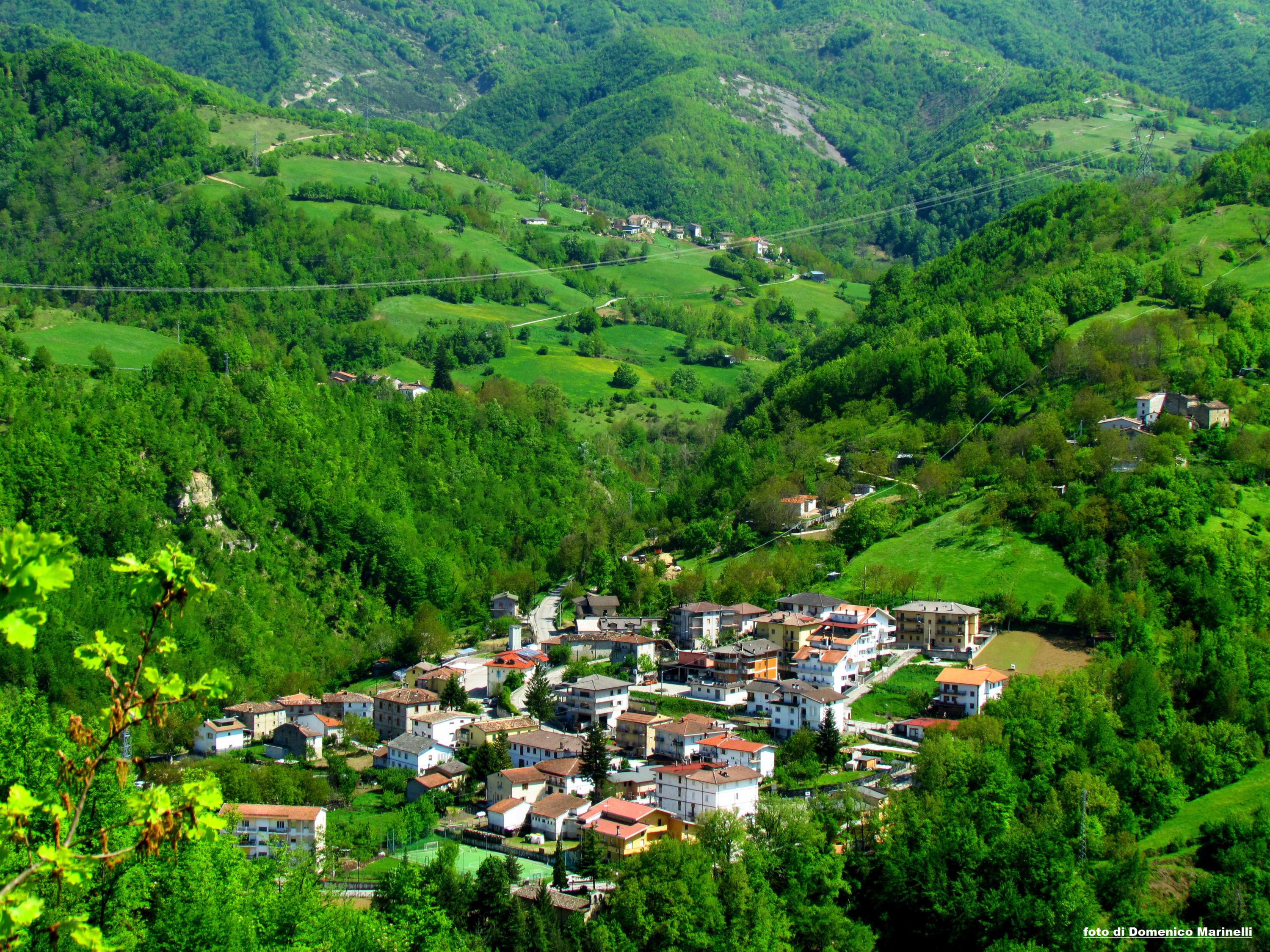 Valle_Castellana_(panoramica)