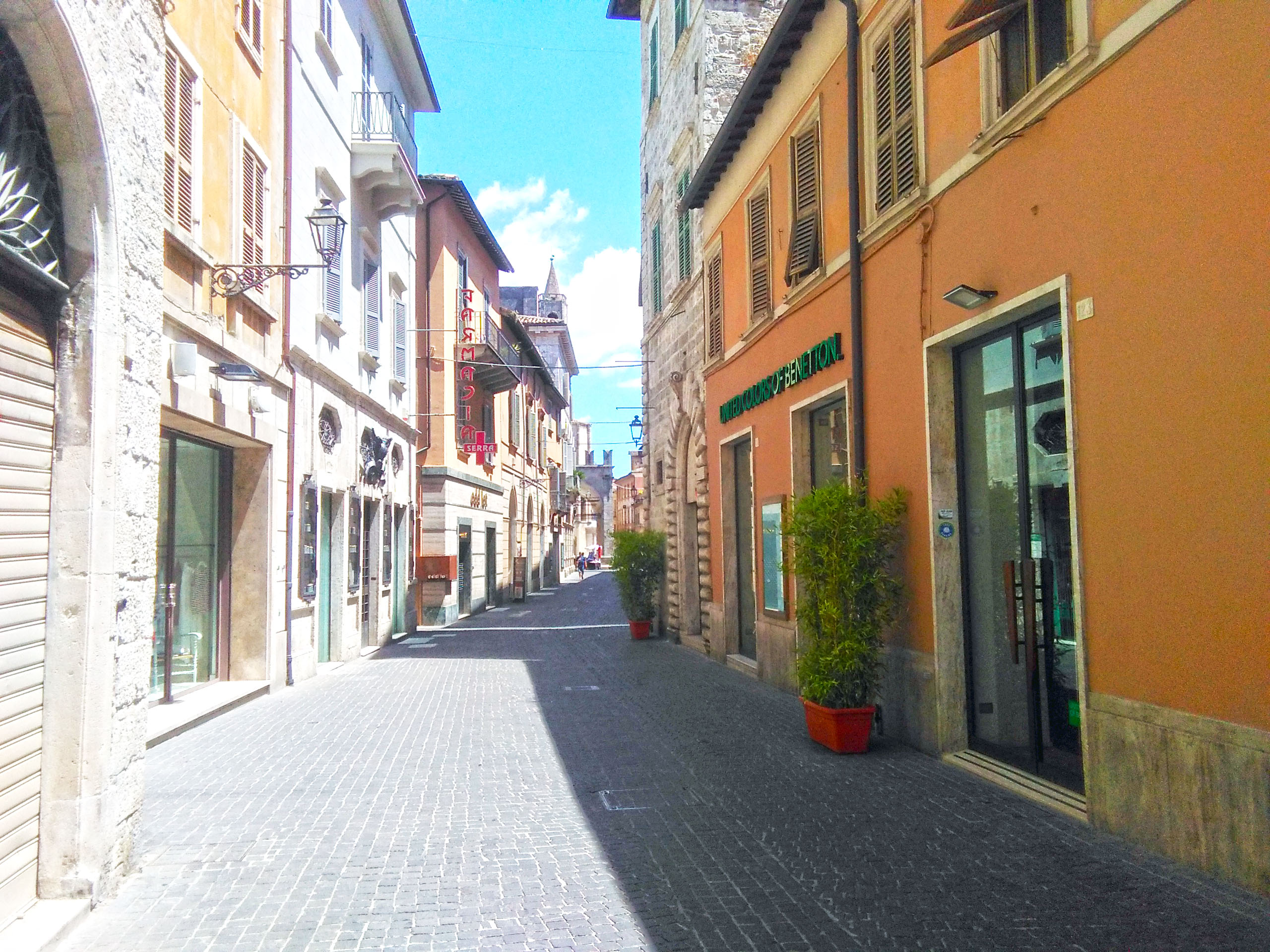 Corso Mazzini vicino Benetton
