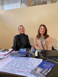 Luigia Rossi Brunori e Daniela Matalucci della segreteria per il concorso gruppi mascherati