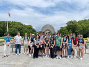 Studenti italiani al Museo della pace di Hiroshima con Giocamondo Study