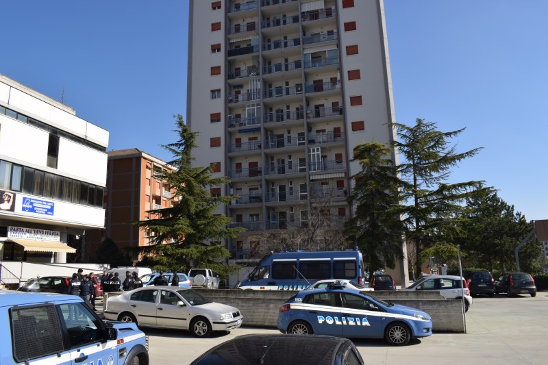 polizia a Monticelli