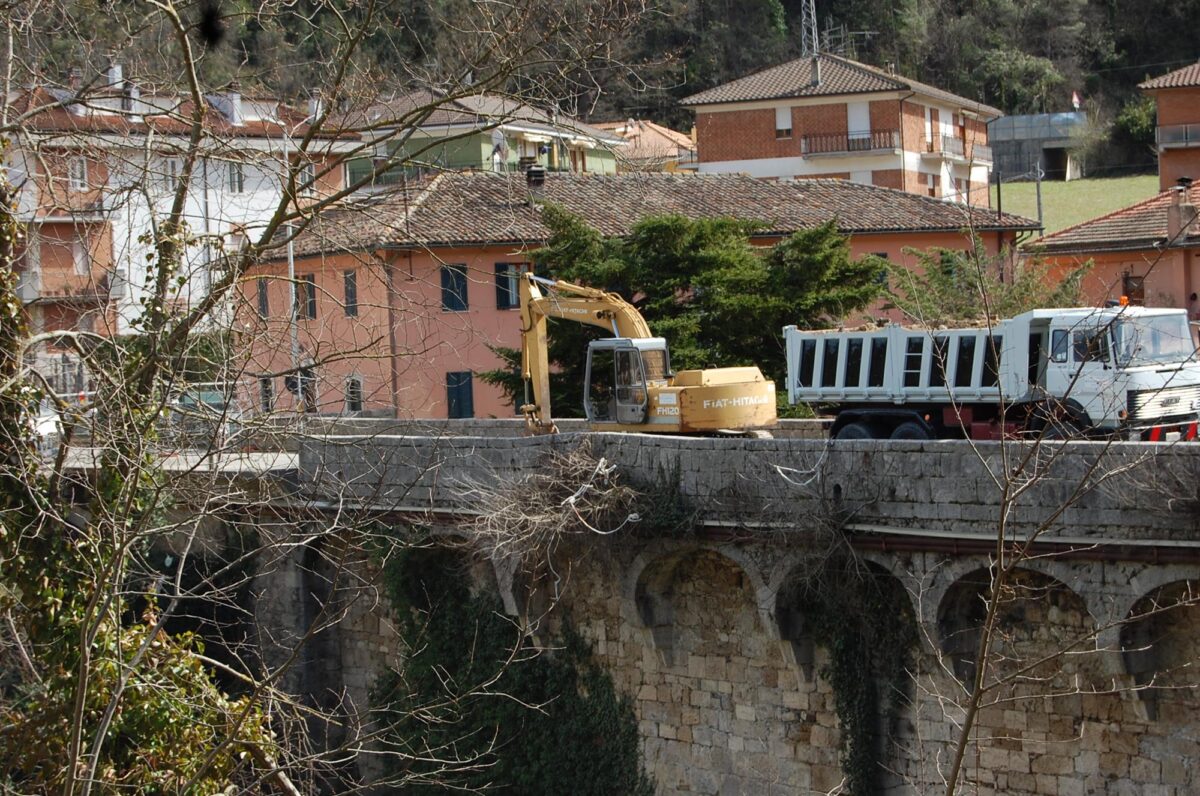 Lavori Ponte Mozzano 4