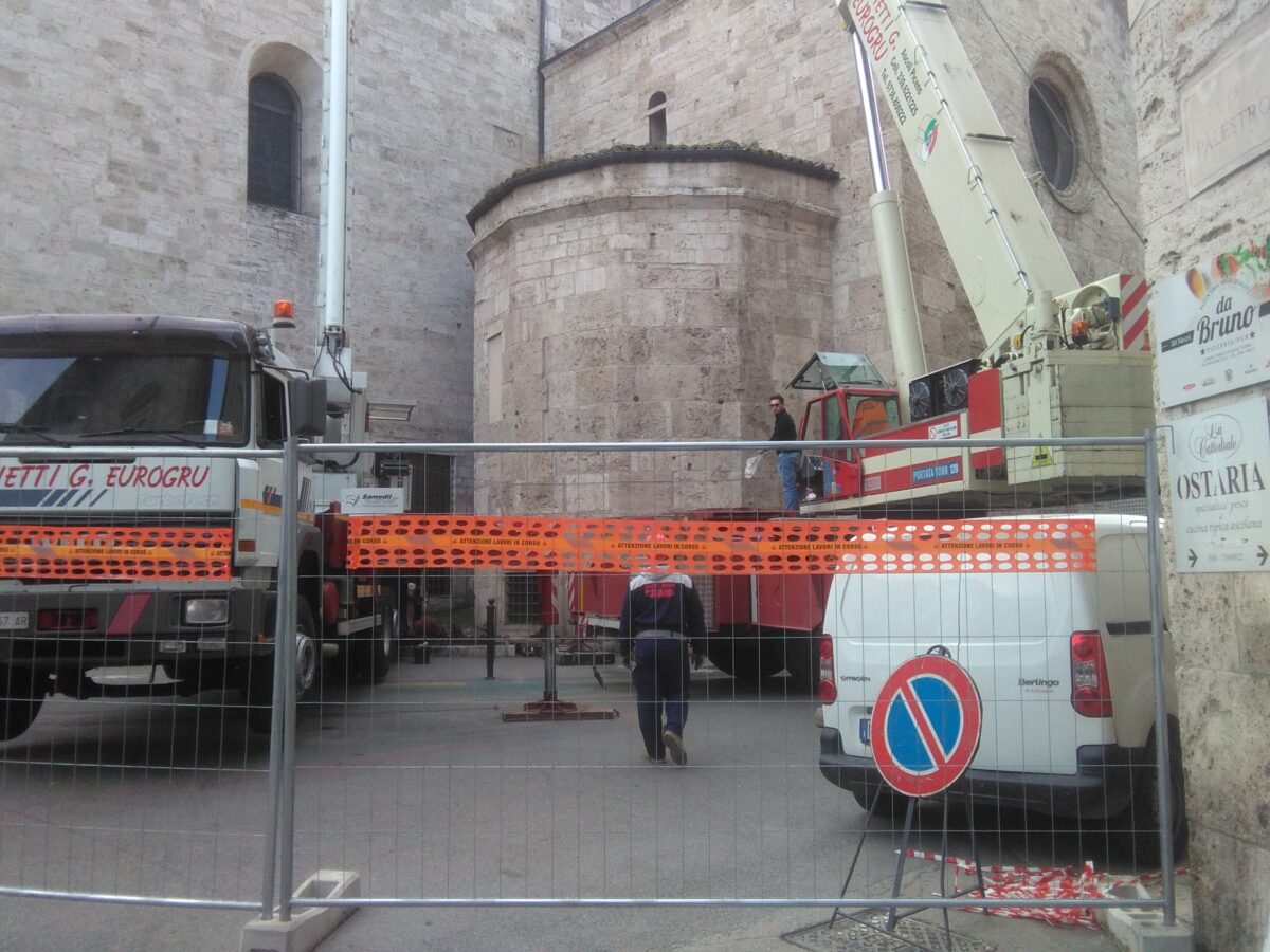 lavori dietro al duomo (1)