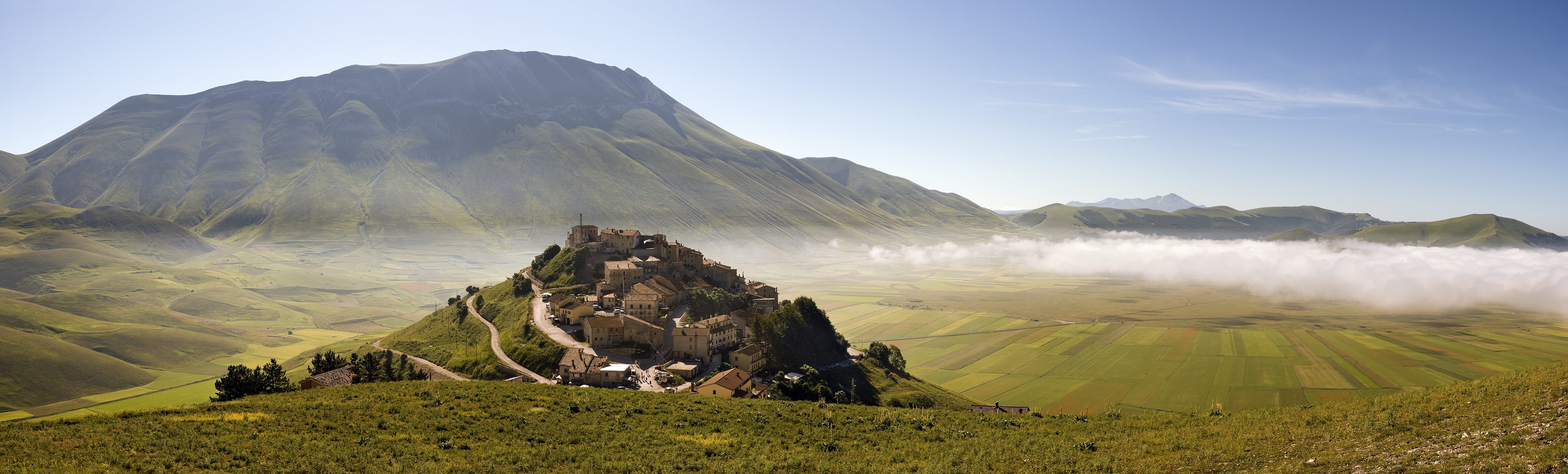 Castelluccio di Norcia e Pian Grande_rid