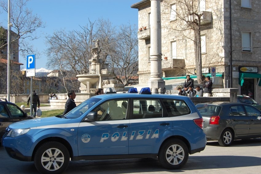 Polizia - Volante2