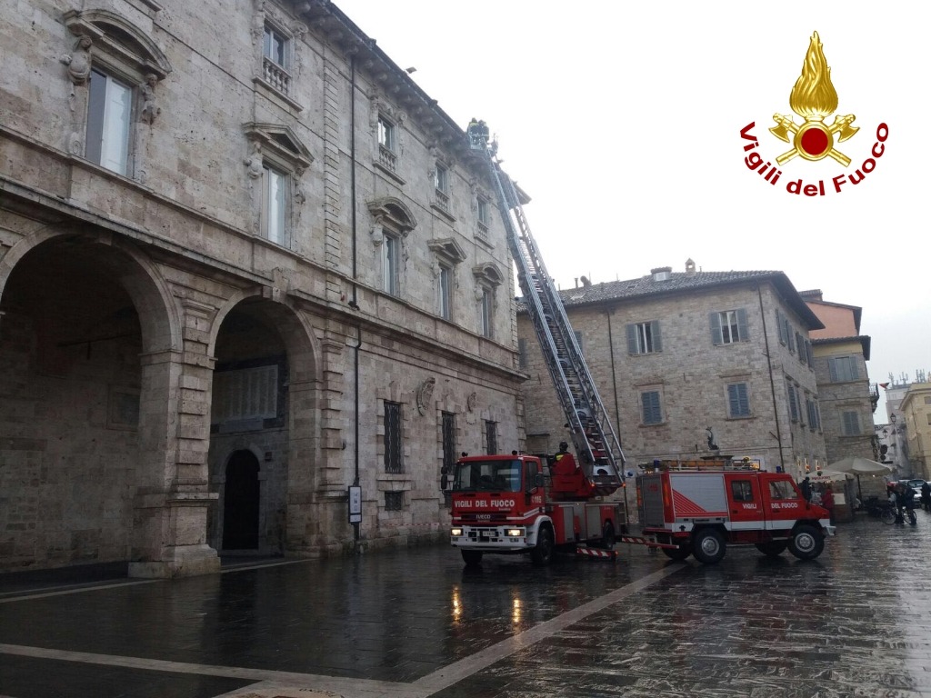 Palazzo Arengo vigili del fuoco