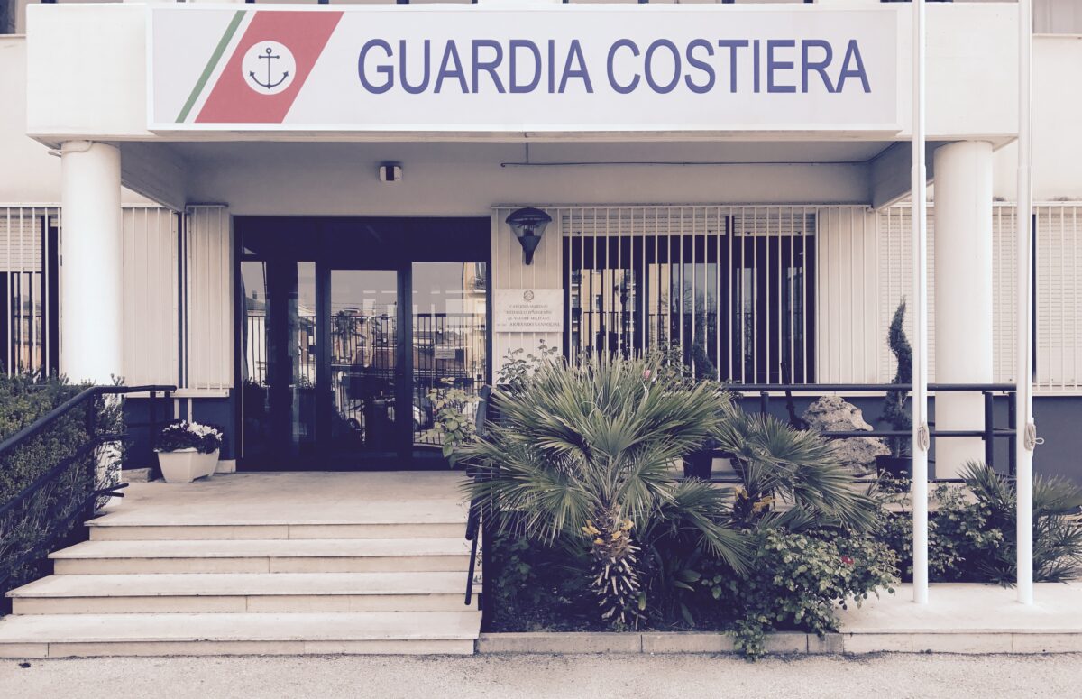 guardi costiera sbt