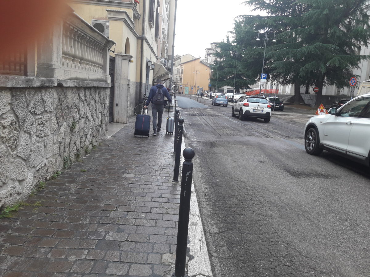 Zona davanti al Tribunale