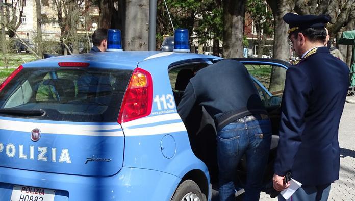 Polizia arresto funz