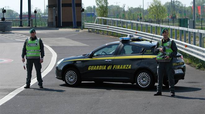 guardiadifinanza3