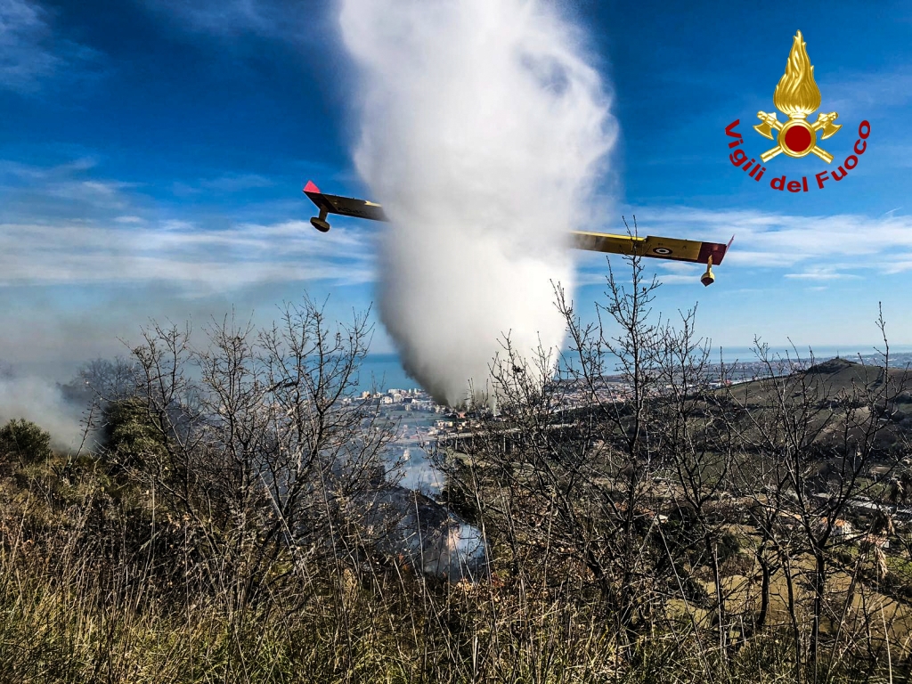 Vigili del Fuoco Canadair