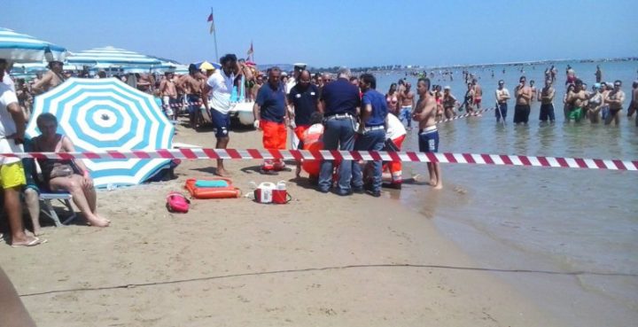 morto in spiaggia