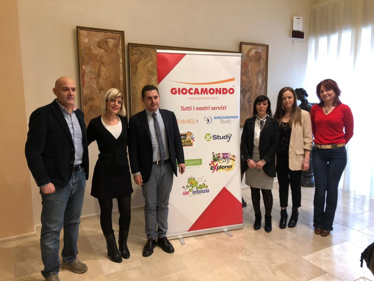 Educationl Giocamondo con sindaco Fioravanti