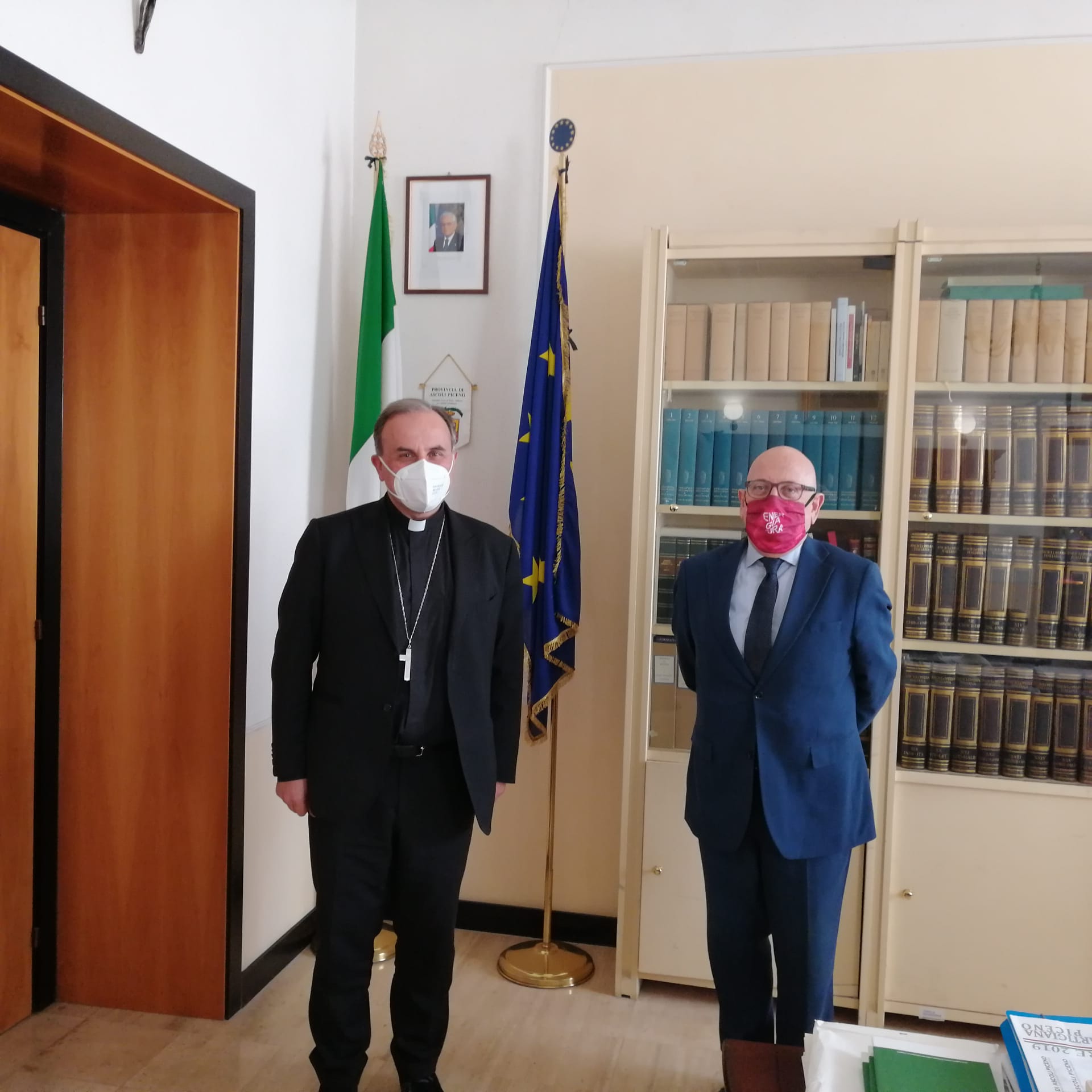 Monignor Pompili e il presidente della Provincia di Ascoli Fabiani