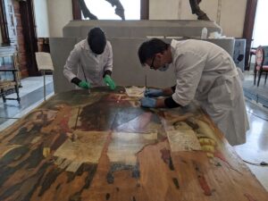 Restauratori_oggi_al_lavoro-su_tavola_del_COLA_ (1)