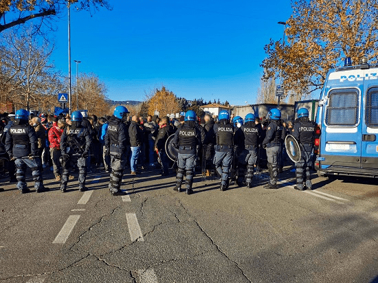 Polizia reparto mobile