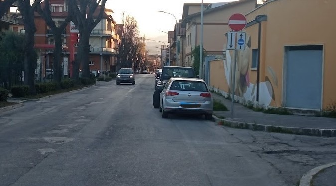 via zeppelle dallo stadio stretta