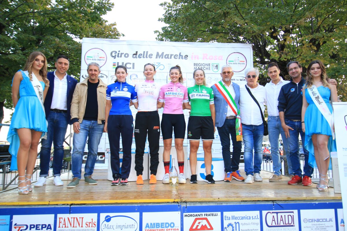Giro delle Marche in Rosa 15092024 Offida Autorità e Maglie - Foto FLAVIANO OSSOLA