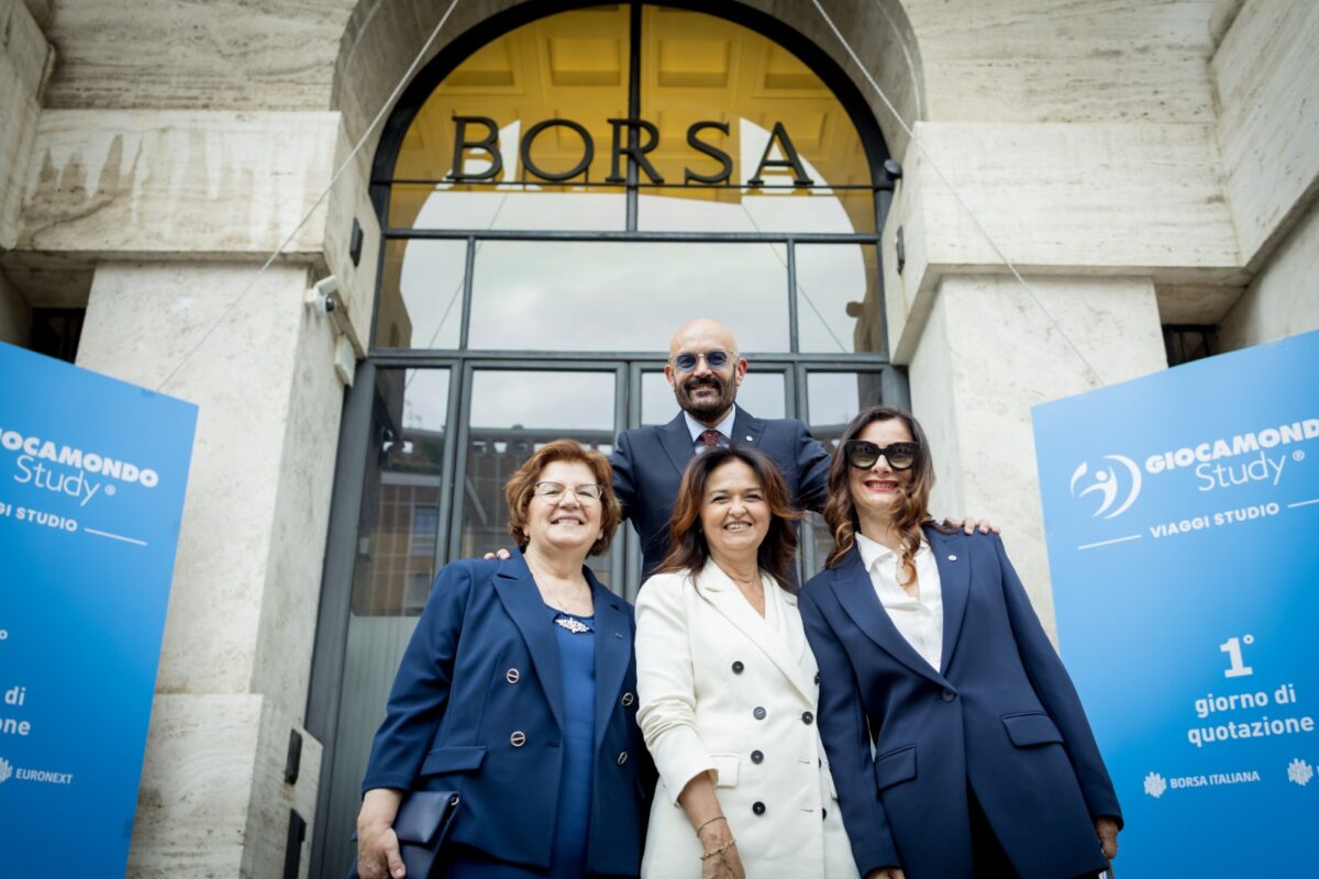 Cda Giocamondo Study davanti alla Borsa
